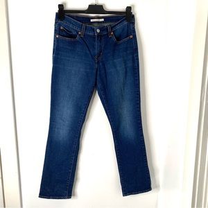 Levi’s 414 Relaxed Straight Jeans
